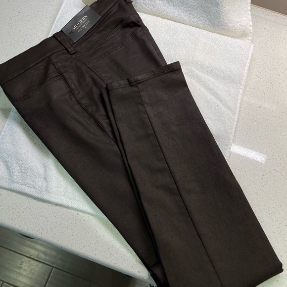 Ann Taylor Denim - Ann Taylor Modern fit, skinny leg, Size 4 Jeans